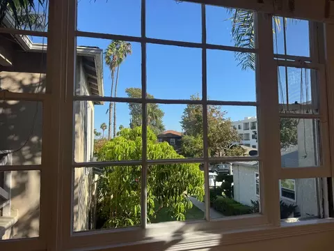 7113 12 Kittyhawk Ave, Los Angeles, CA 90045