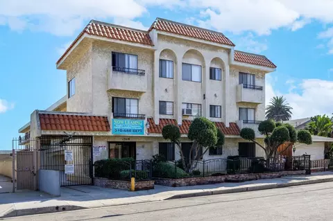 13616 Cerise Ave, Hawthorne, CA 90250