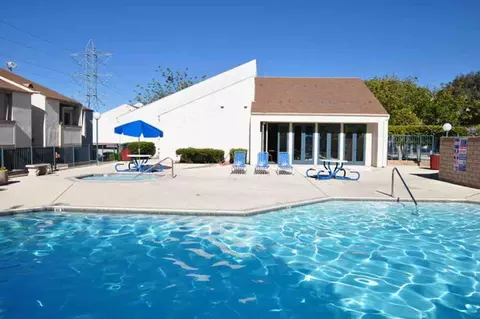 1207 S El Camino Real, Oceanside, CA 92054 photo 2