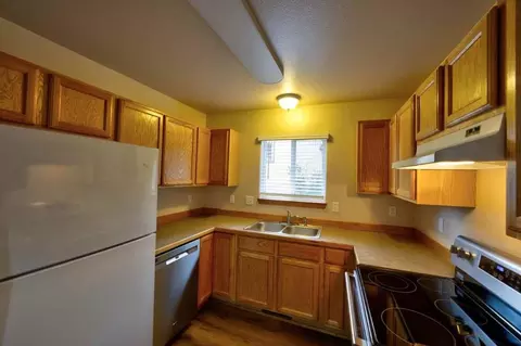 1133 NE Hidden Valley Dr, Bend, OR 97701