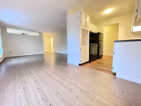 12556 15th Ave NE, Seattle, WA 98125