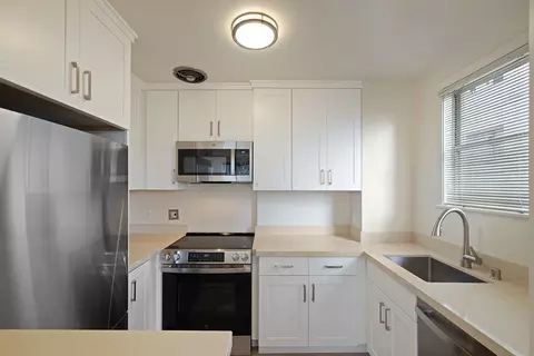 1330 Jones St, San Francisco, CA 94109