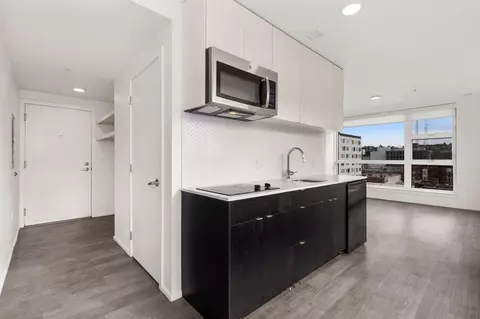 722 E Pike St, Seattle, WA 98122