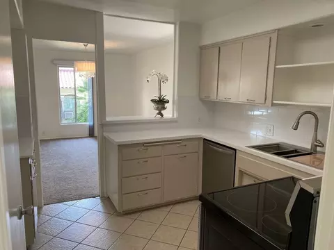 285 W California Blvd, Pasadena, CA 91105 photo 25