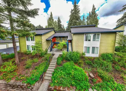 14260 SE 18th St, Bellevue, WA 98007