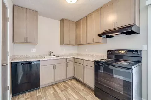 841 Gawain Cir, West Carrollton, OH 45449