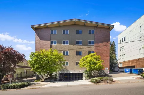 4253 7th Ave NE, Seattle, WA 98105