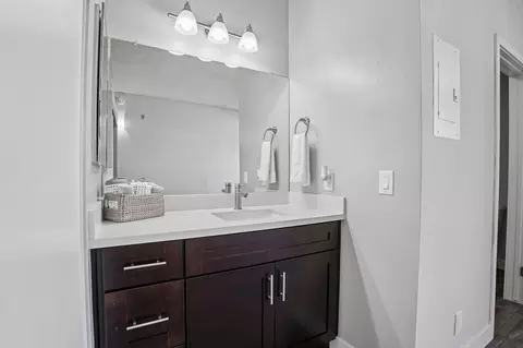 8525 Tobias Ave, Los Angeles, CA 91402 photo 46