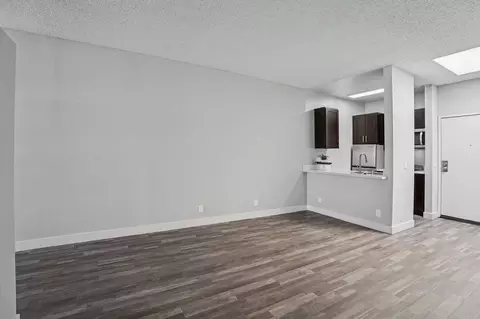 8525 Tobias Ave, Los Angeles, CA 91402 photo 24