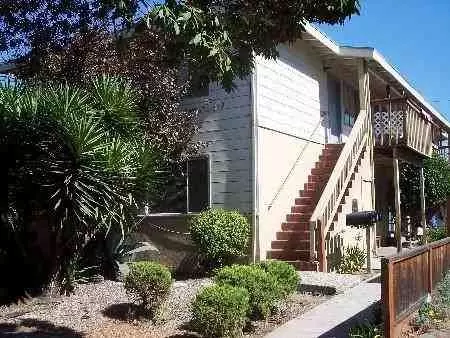 422 S 10th St, San Jose, CA 95112