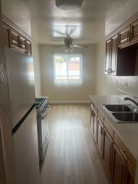 415 15th St, Huntington Beach, CA 92648