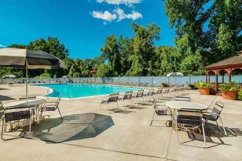 106 Morris Dr, Laurel, MD 20707 photo 5