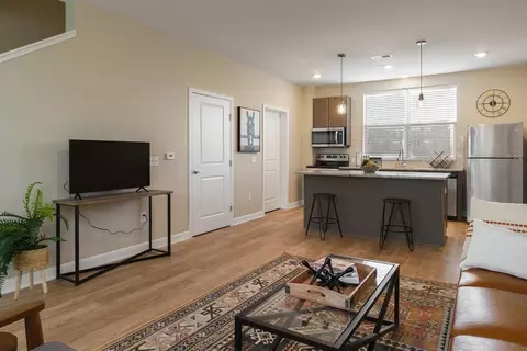 820 E Long St, Columbus, OH 43203 photo 28