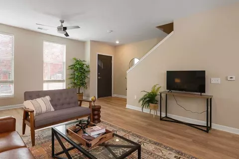 820 E Long St, Columbus, OH 43203 photo 32