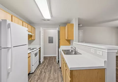 500 Kraft St, Clarksville, TN 37040