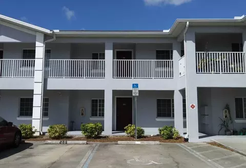 1328 SE 8th Ave, Cape Coral, FL 33990