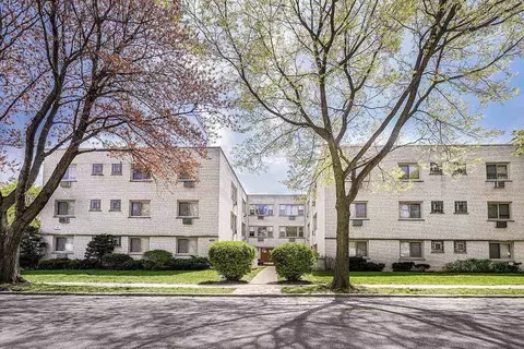 4630- 4611 Davis St, Skokie, IL 60076 photo 2