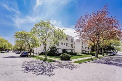 4630- 4611 Davis St, Skokie, IL 60076 photo 7