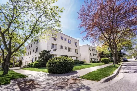 4630- 4611 Davis St, Skokie, IL 60076 photo 4