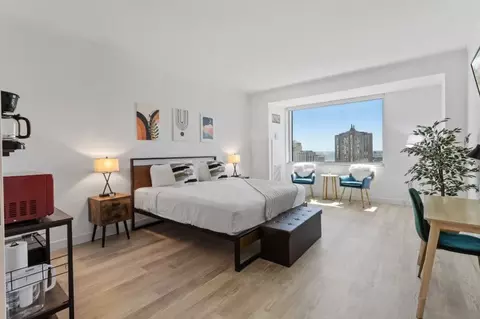 810 Pacific Ave, Atlantic City, NJ 08401