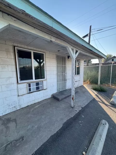 308 S Fir St, Toppenish, WA 98948