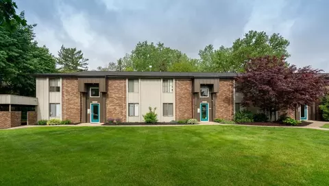 2935 Oak Valley Ave SW, Wyoming, MI 49519