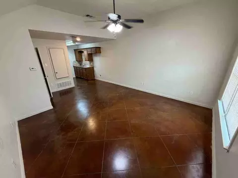 1104 S Martin Luther King Blvd, Temple, TX 76504