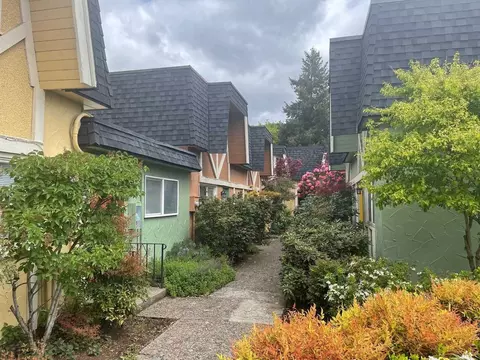 540 Polk St, Eugene, OR 97402 photo 2