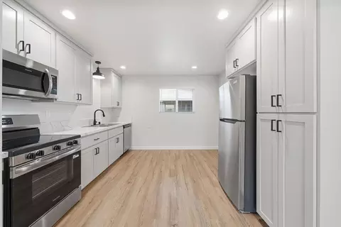 849 West St, Redding, CA 96001