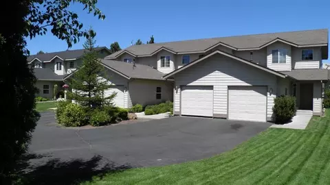 1968 NE Sams Loop, Bend, OR 97701