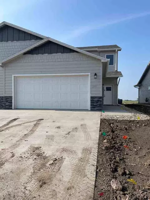 2501 E Copalis Pl, Sioux Falls, SD 57108