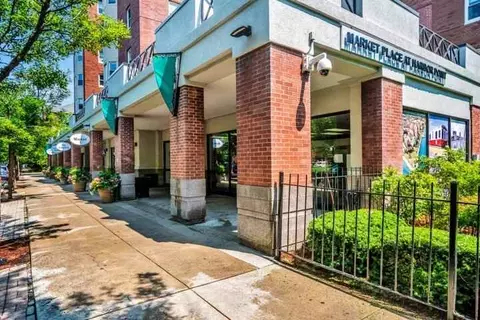 24 Oyster Bay Rd, Boston, MA 02125 photo 2