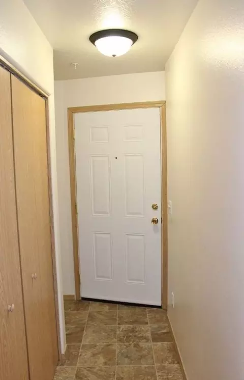 2948 W Powell Blvd, Gresham, OR 97030 photo 2