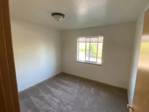 2948 W Powell Blvd, Gresham, OR 97030 photo 36
