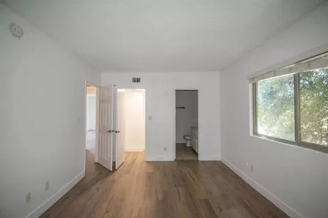 25052 Walnut St, Newhall, CA 91321 photo 11