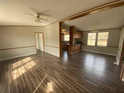 100 Tadpole Ln, Maysville, NC 28555