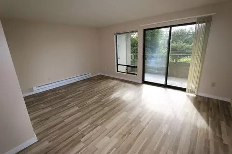 2820 15th Ave W, Seattle, WA 98119