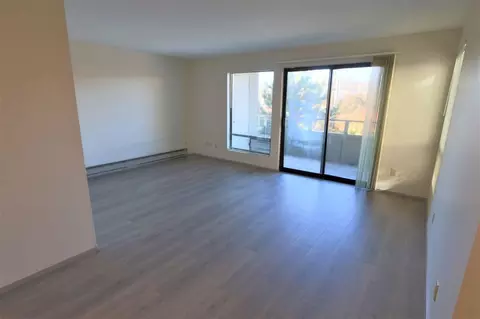 2820 15th Ave W, Seattle, WA 98119