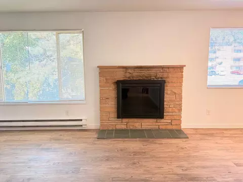 520 524 Ne 112th St, Seattle, WA 98125
