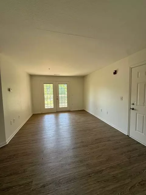 2001 S Lyerly St, Chattanooga, TN 37404
