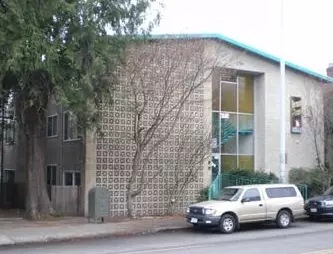 5035 15th Ave NE, Seattle, WA 98105