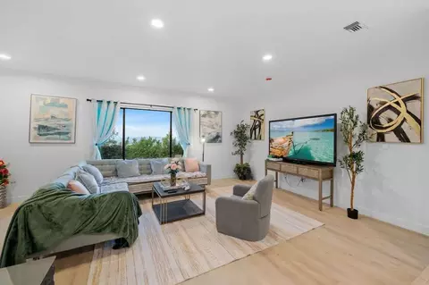 5048 Bluff Pl, El Cajon, CA 92020