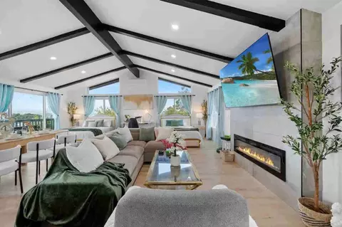 5048 Bluff Pl, El Cajon, CA 92020