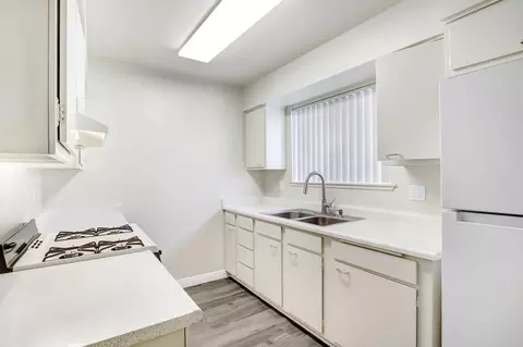 345 W 41st St, San Bernardino, CA 92407