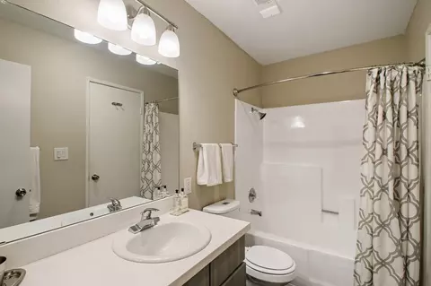 555 Pine Ave, Long Beach, CA 90802 photo 9