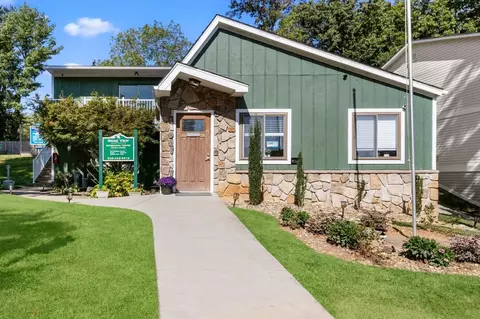 130 N Ridge Dr, Asheville, NC 28804