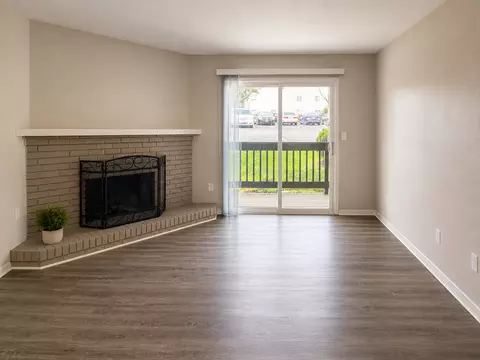 130 N Ridge Dr, Asheville, NC 28804