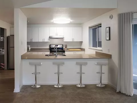 15606 NE 40th St #BLDG Z, Redmond, WA 98052 photo 4