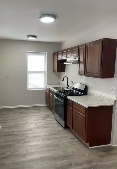 6243 S Ashland Ave, Chicago, IL 60636