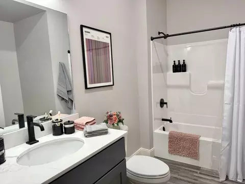 1555 Elm St, Manchester, NH 03101